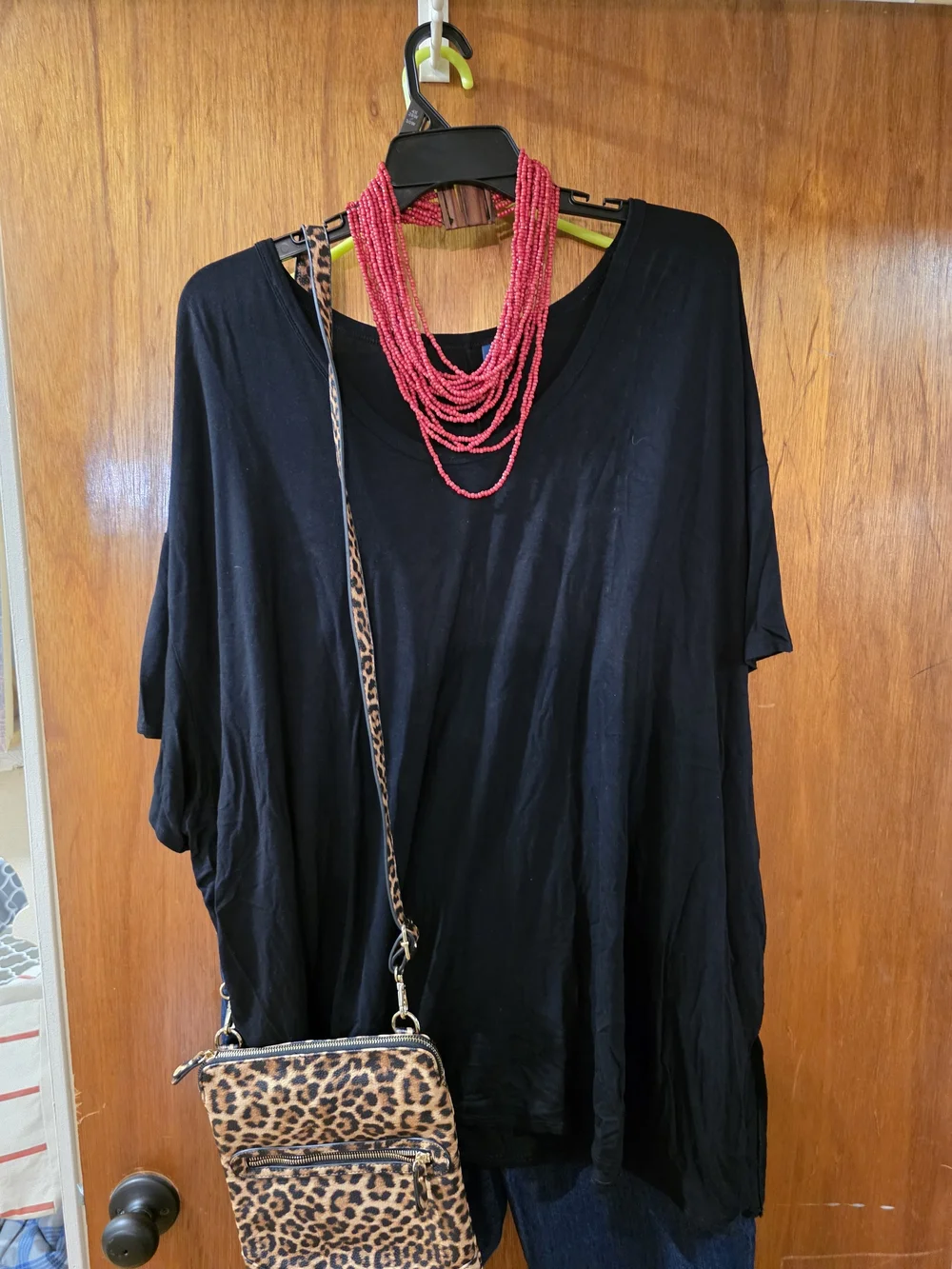 Old Navy Luxe Black Top And Jeans